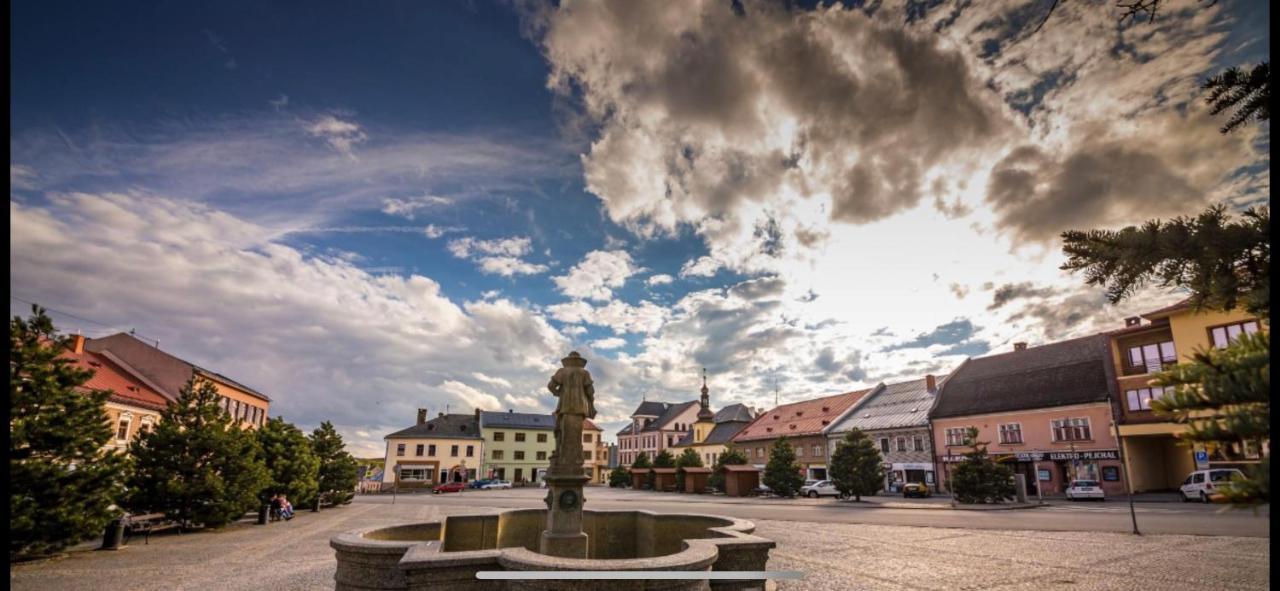 Penzion Harvanek Vlachovice ภายนอก รูปภาพ